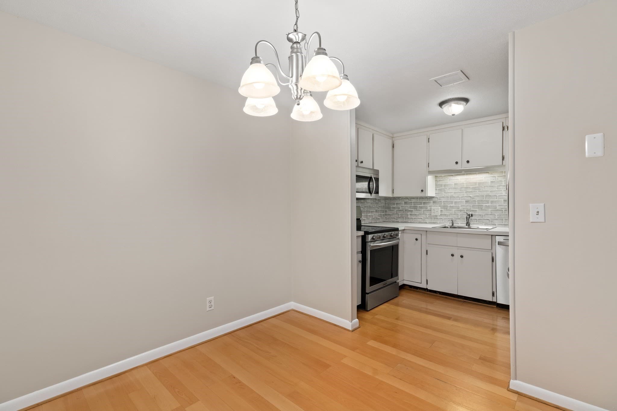 Condominium at 1 Centre St # 9, Canton MA 02021, Canton, photo 10 of 28