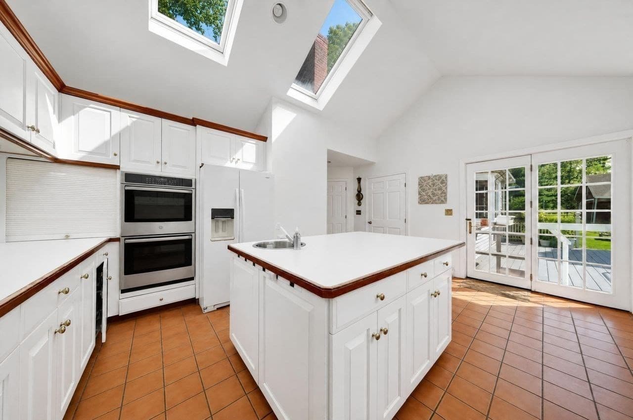 Single Family Residence at 378 River Street, Norwell MA 02061, Norwell, photo 5 of 42