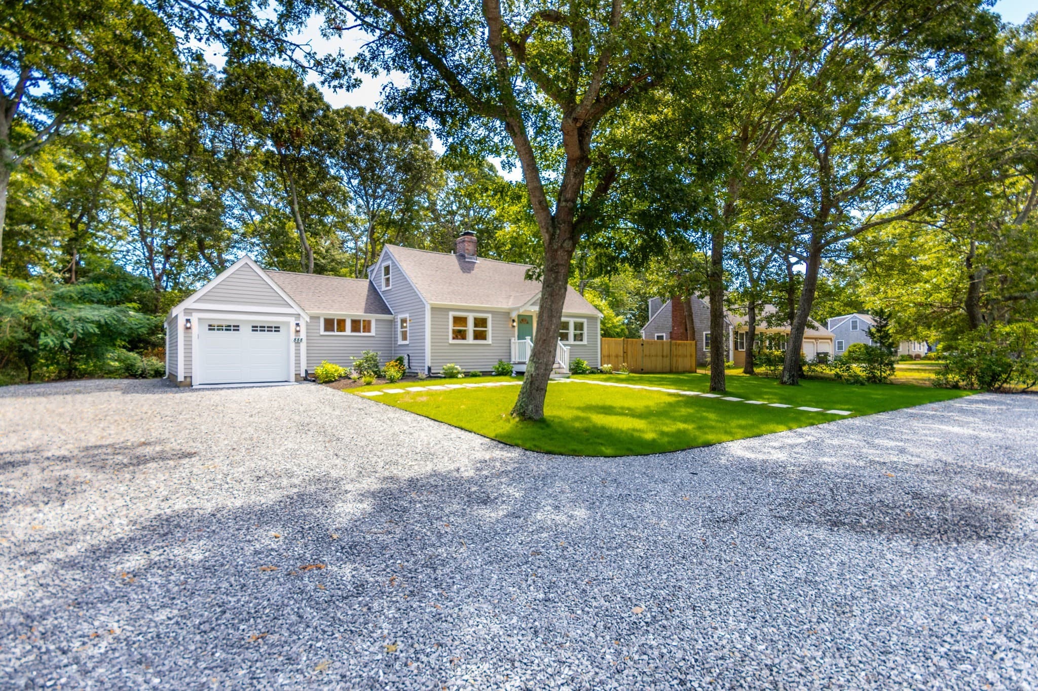 888 Phinneys Ln, Barnstable MA 02632