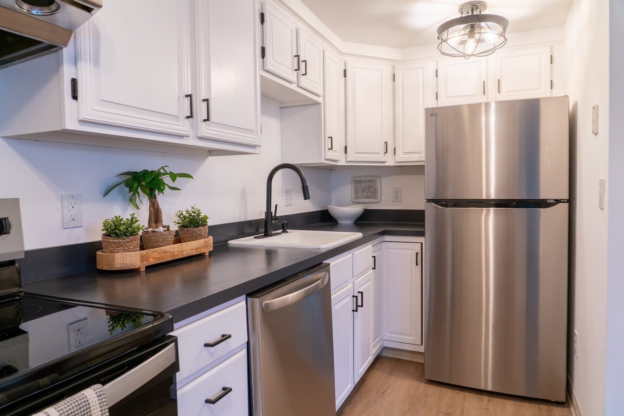 Condominium at 200 Market St # 401, Lowell MA 01852, photo 10 of 39