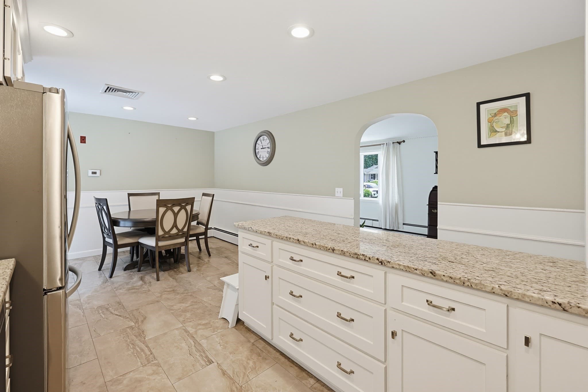 Single Family Residence at 4 Willow St, Franklin MA 02038, photo 13 of 37