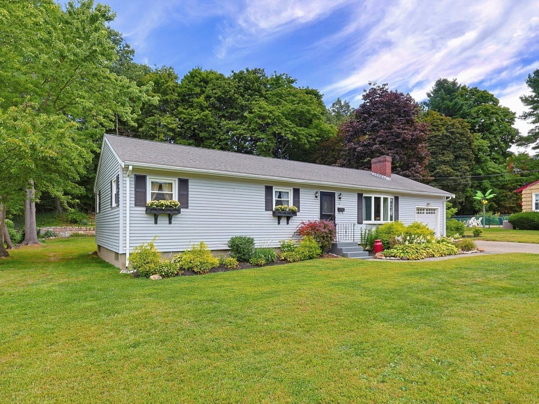 Single Family Residence at 4 Willow St, Franklin MA 02038, photo 3 of 37
