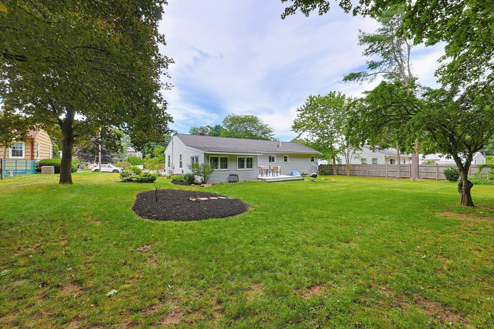 Single Family Residence at 4 Willow St, Franklin MA 02038, photo 36 of 37