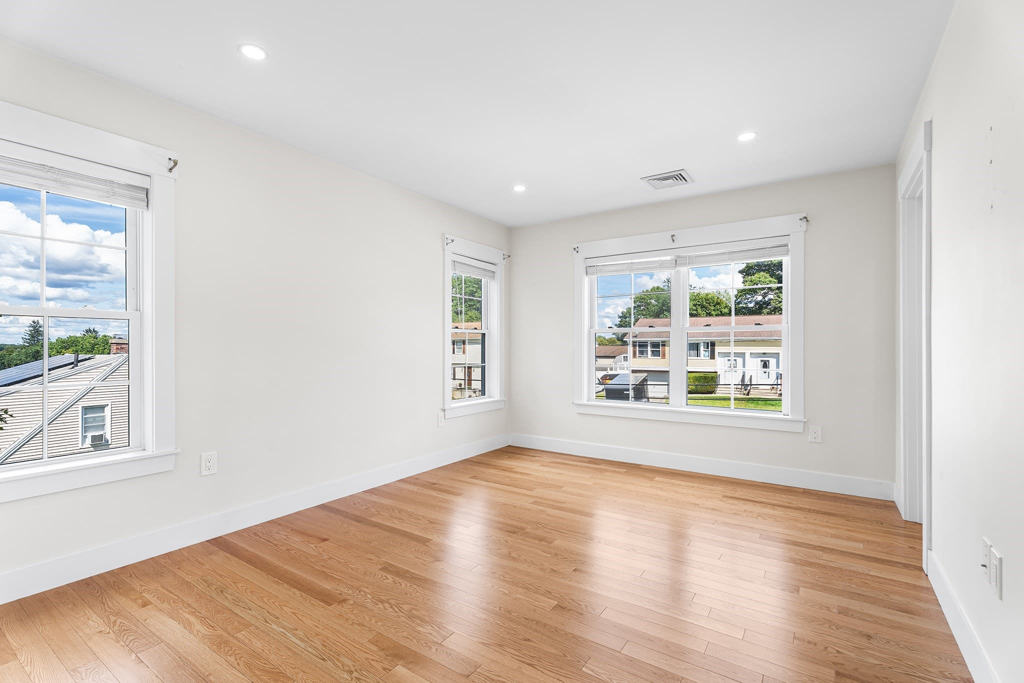 Single Family Residence at 30 Valmor St, Worcester MA 01604, Worcester, photo 30 of 35