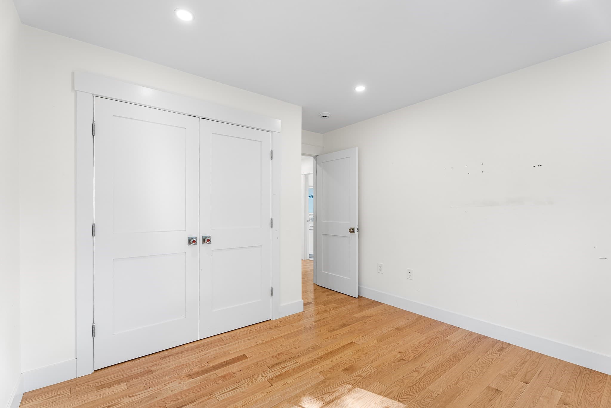 Single Family Residence at 32 Valmor St, Worcester MA 01604, Worcester, photo 17 of 32