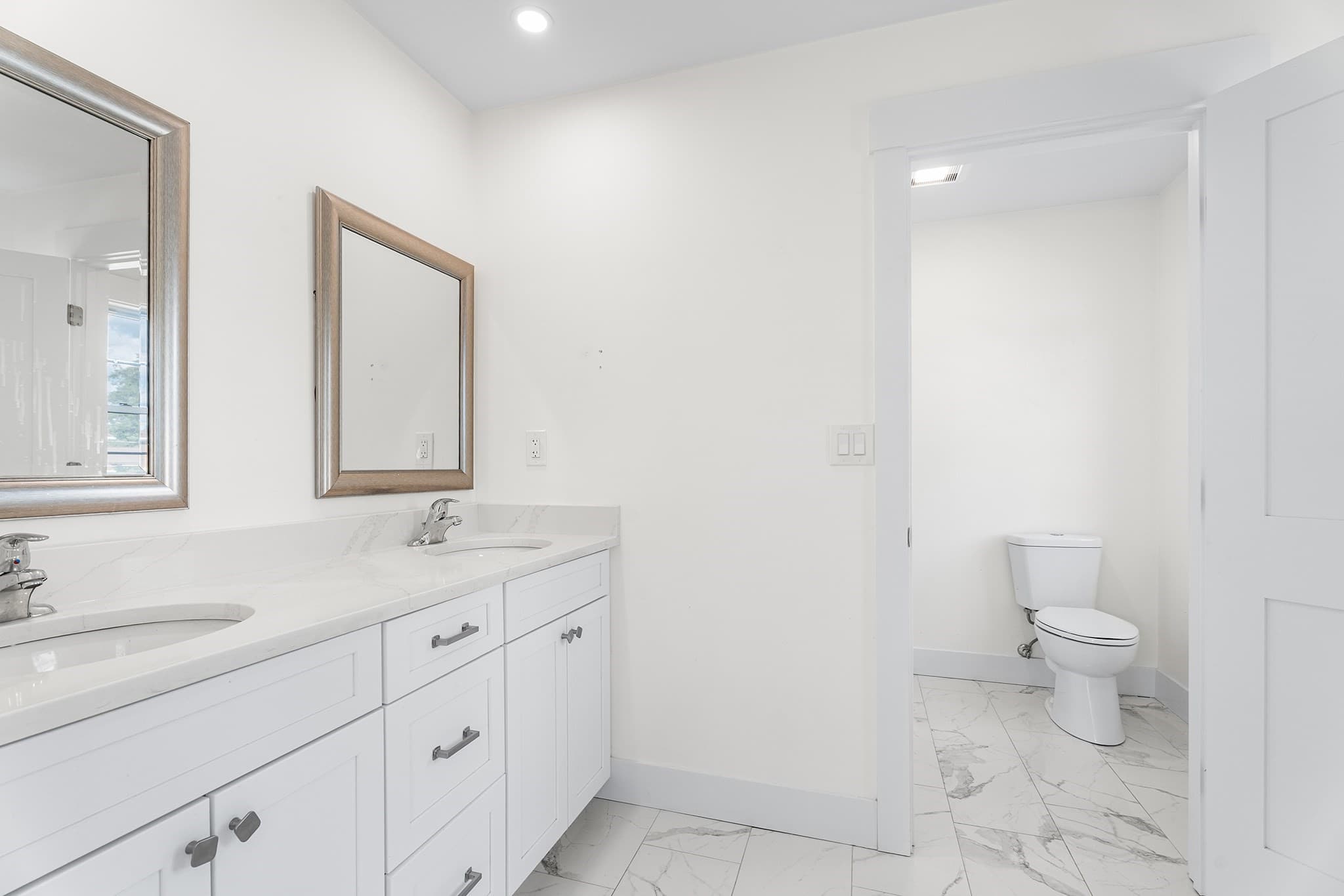 Single Family Residence at 32 Valmor St, Worcester MA 01604, Worcester, photo 26 of 32