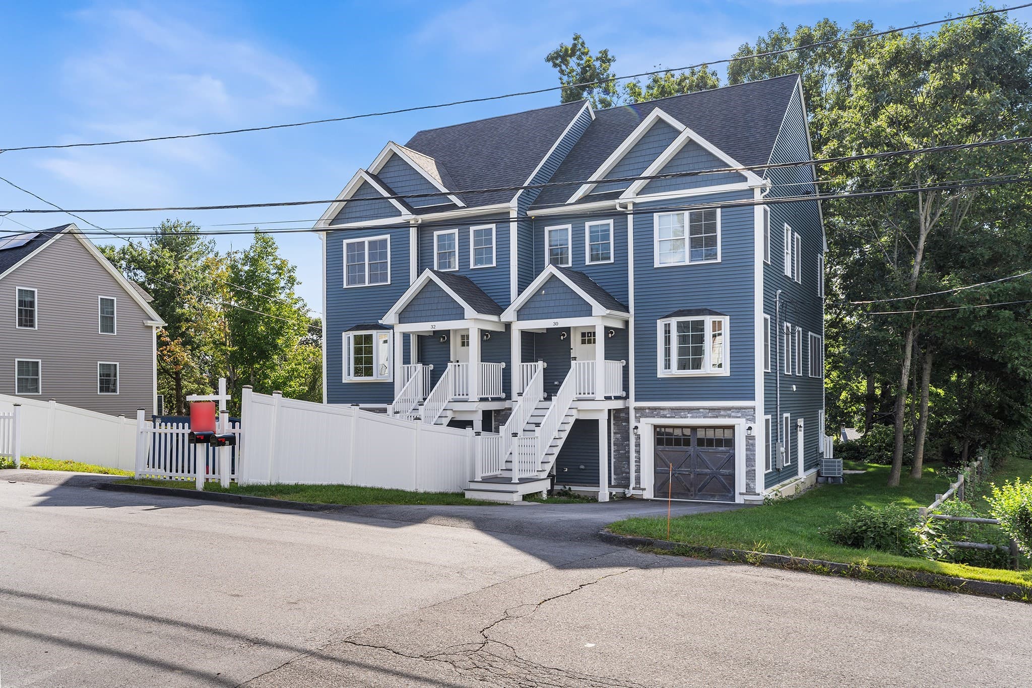 32 Valmor St, Worcester MA 01604