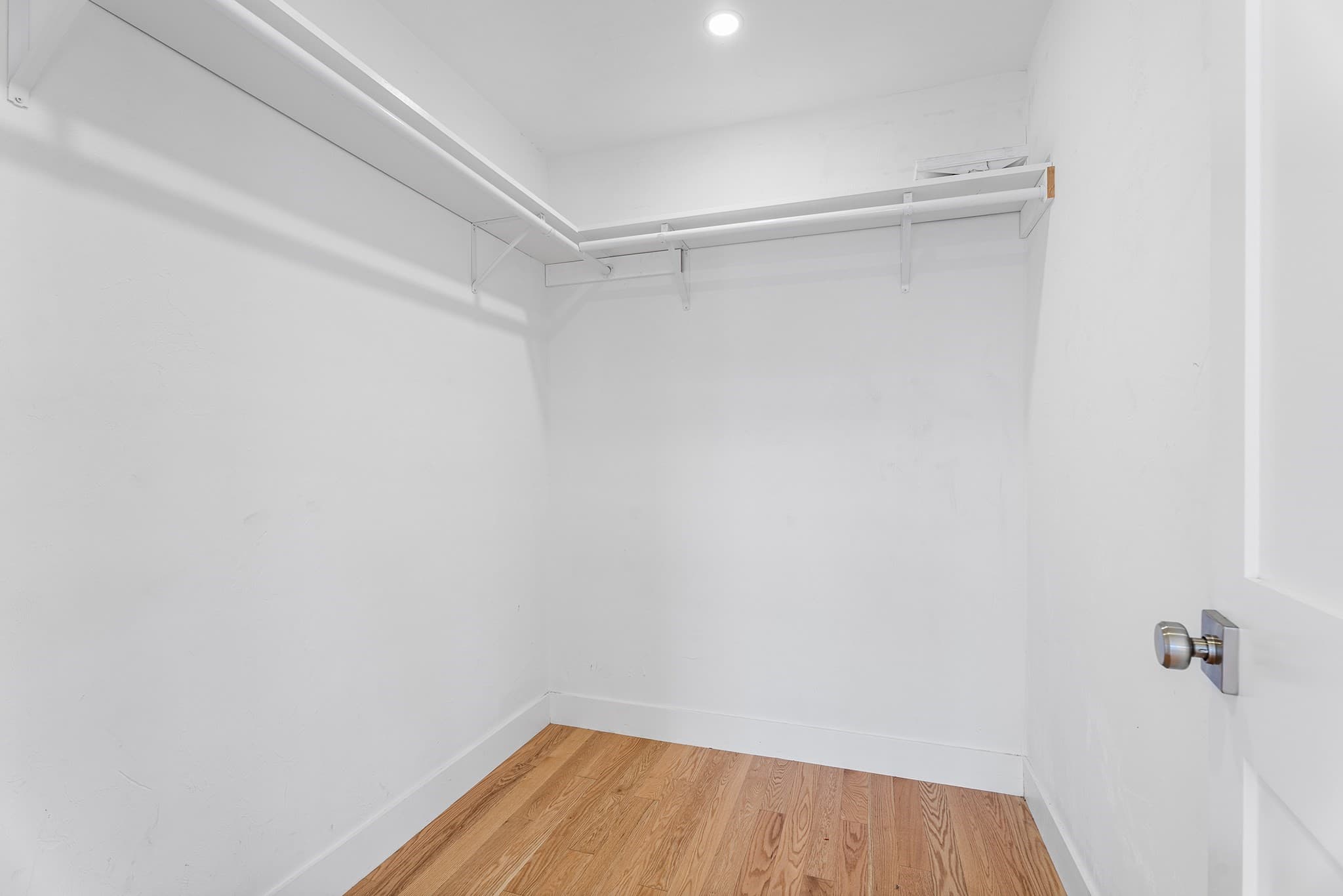 Single Family Residence at 32 Valmor St, Worcester MA 01604, Worcester, photo 25 of 32