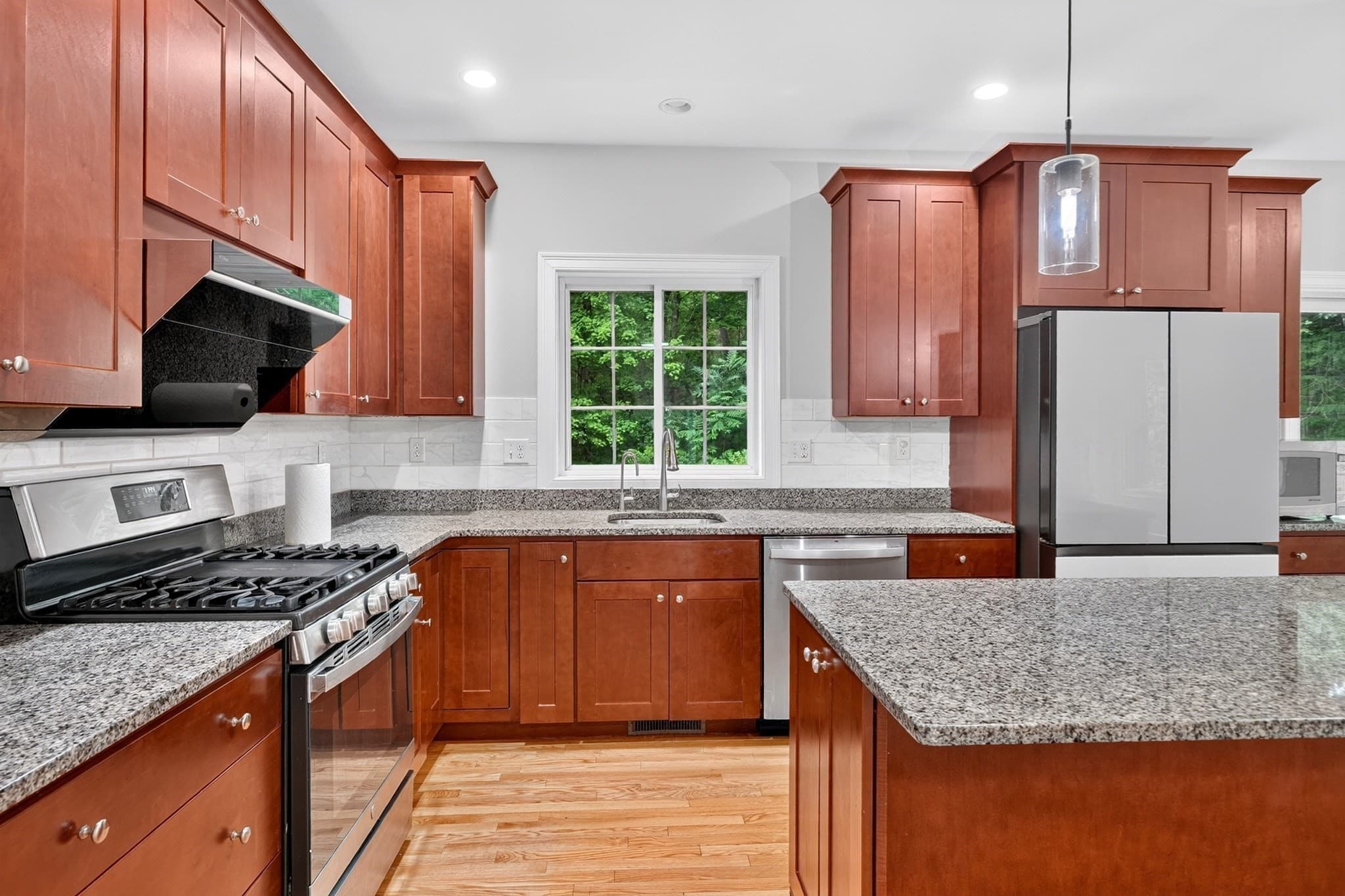 Single Family Residence at 12 Cowdry Hill Rd, Westford MA 01886, Westford, photo 7 of 39