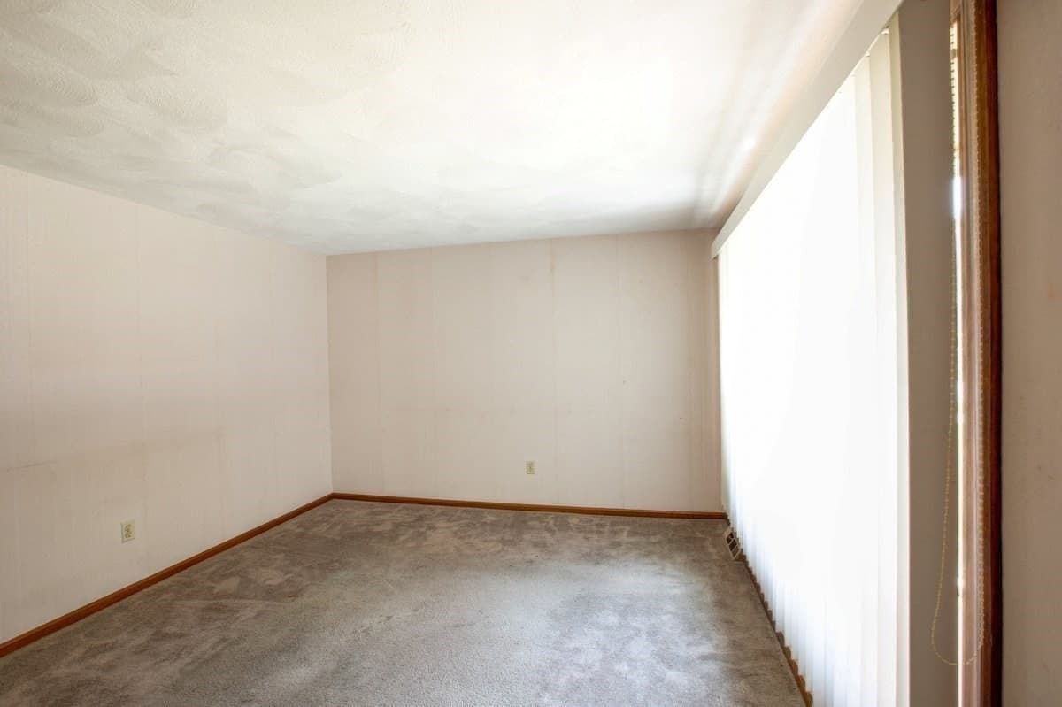 Single Family Residence at 67 Ivy Ln, Northbridge MA 01588, Northbridge, photo 12 of 27