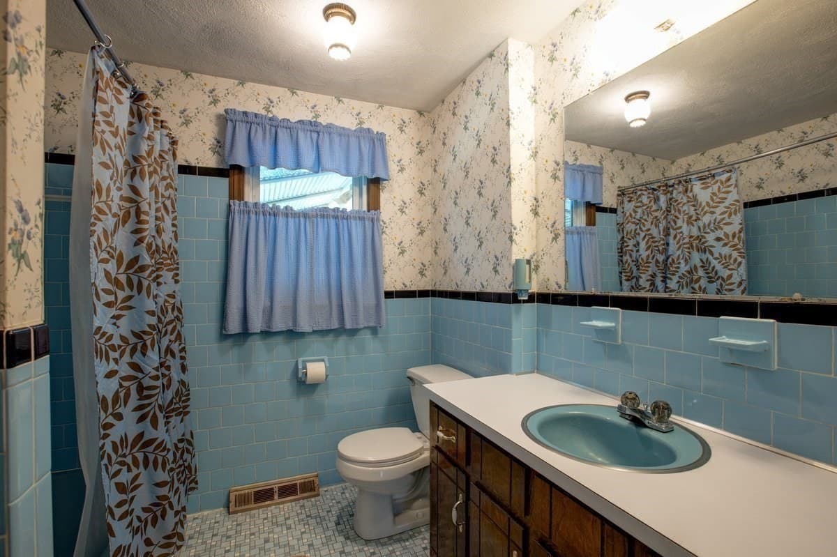 Single Family Residence at 67 Ivy Ln, Northbridge MA 01588, Northbridge, photo 18 of 27