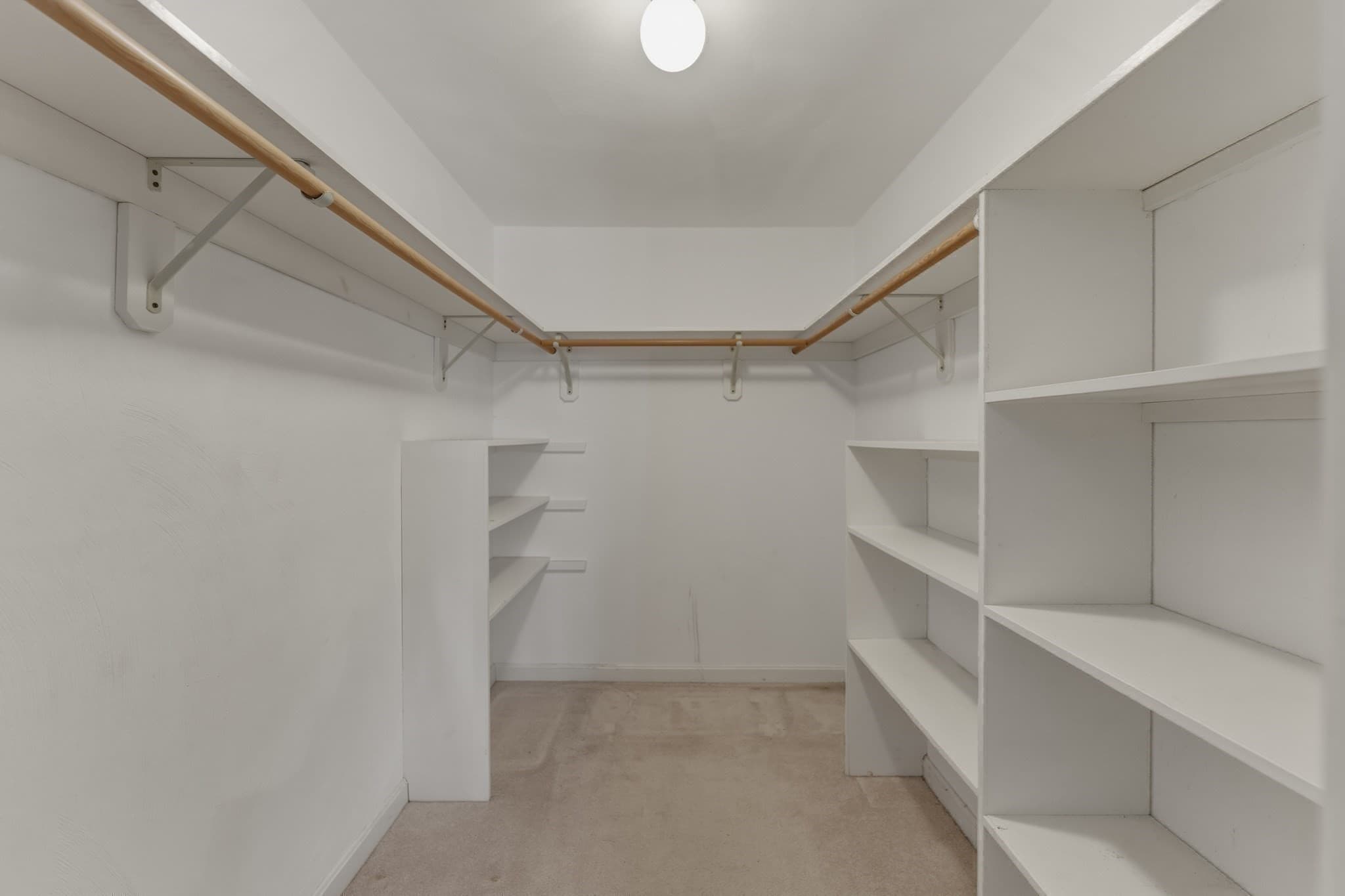 Condominium at 402 Ridgefield Cir # D, Clinton MA 01510, Clinton, photo 26 of 34