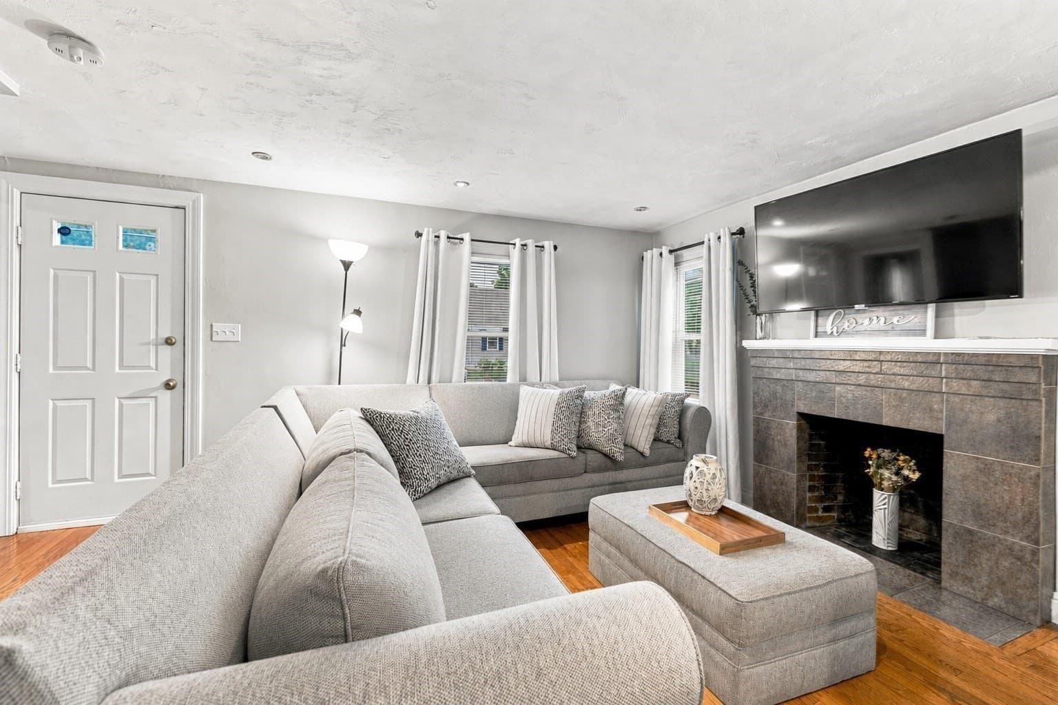Single Family Residence at 35 Crescent Ave, Brockton MA 02302, Brockton, photo 6 of 22