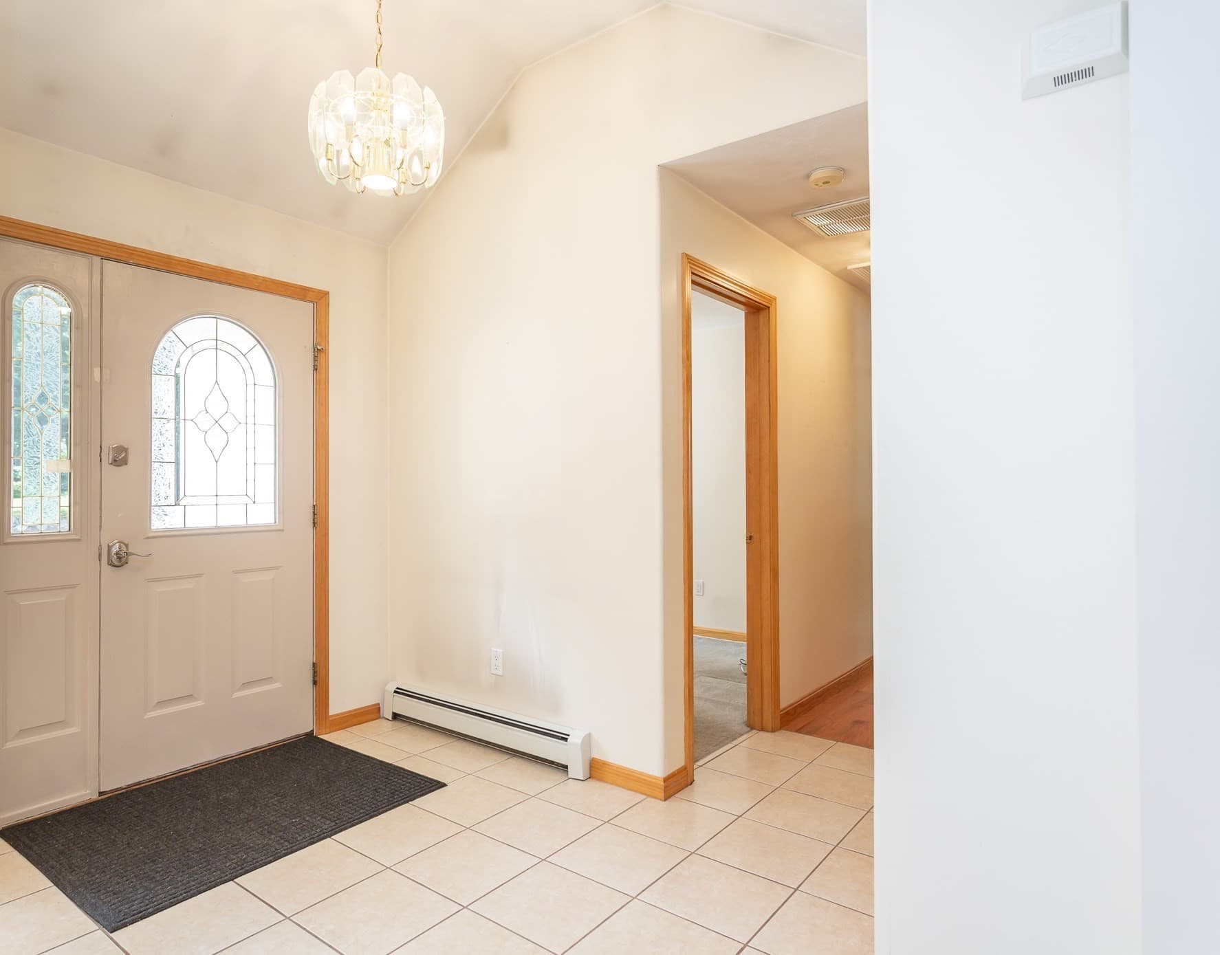 Single Family Residence at 380 Spruce St, Bridgewater MA 02324, Bridgewater, photo 2 of 36