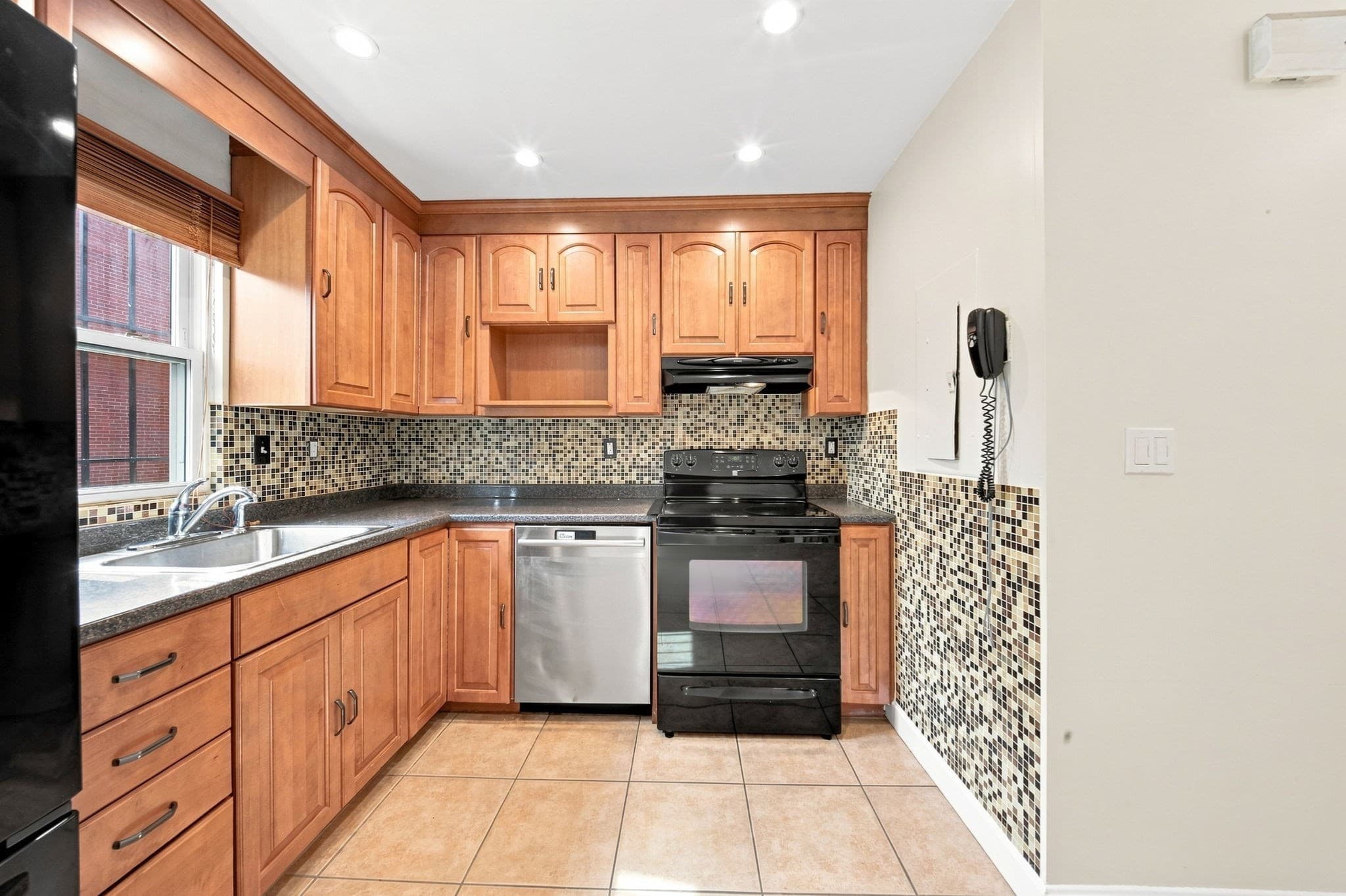 Condominium at 4 Herman St # 1, Boston MA 02119, Boston, photo 18 of 29