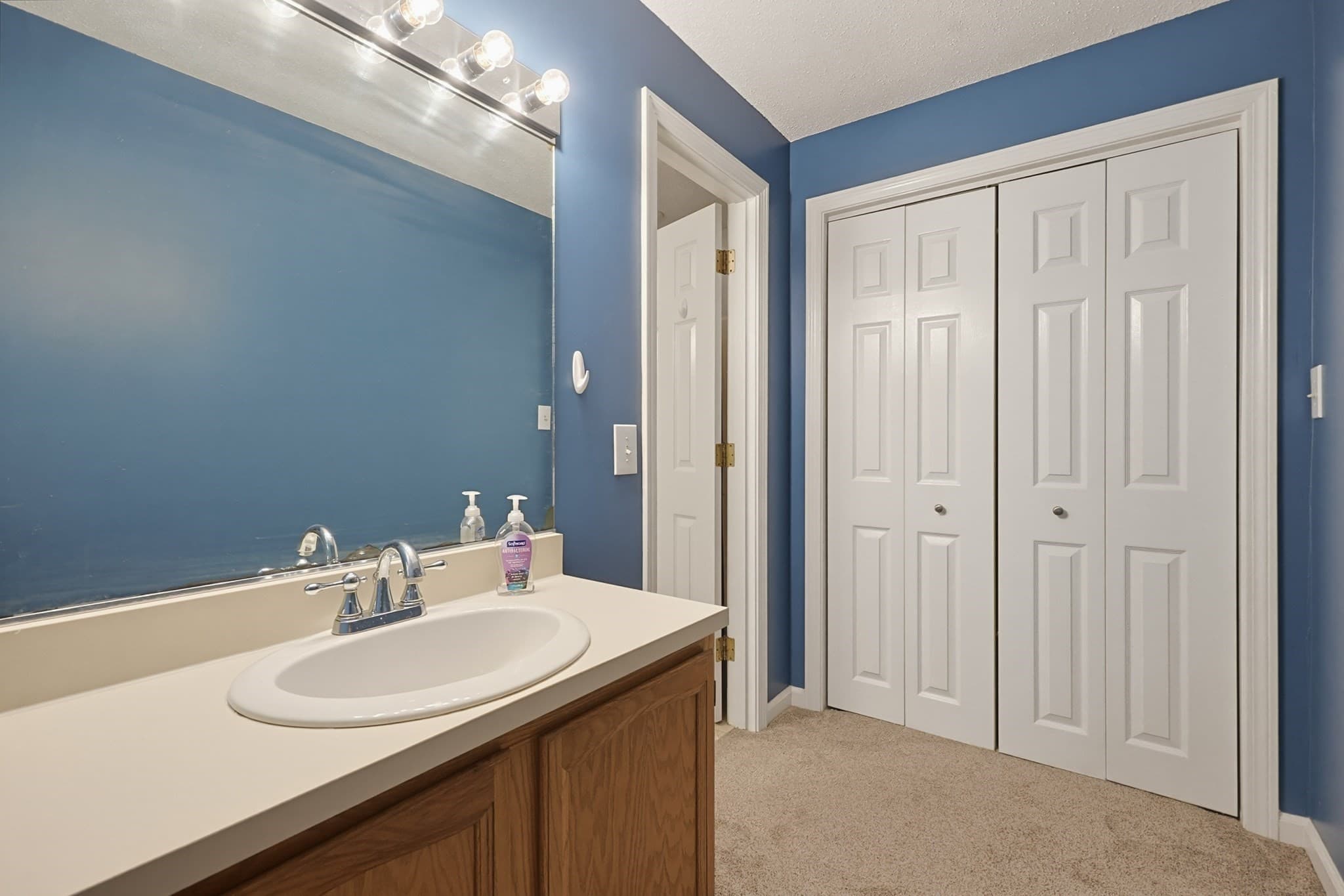 Condominium at 822 Maple Brook Rd # 822, Bellingham MA 02019, Bellingham, photo 24 of 34