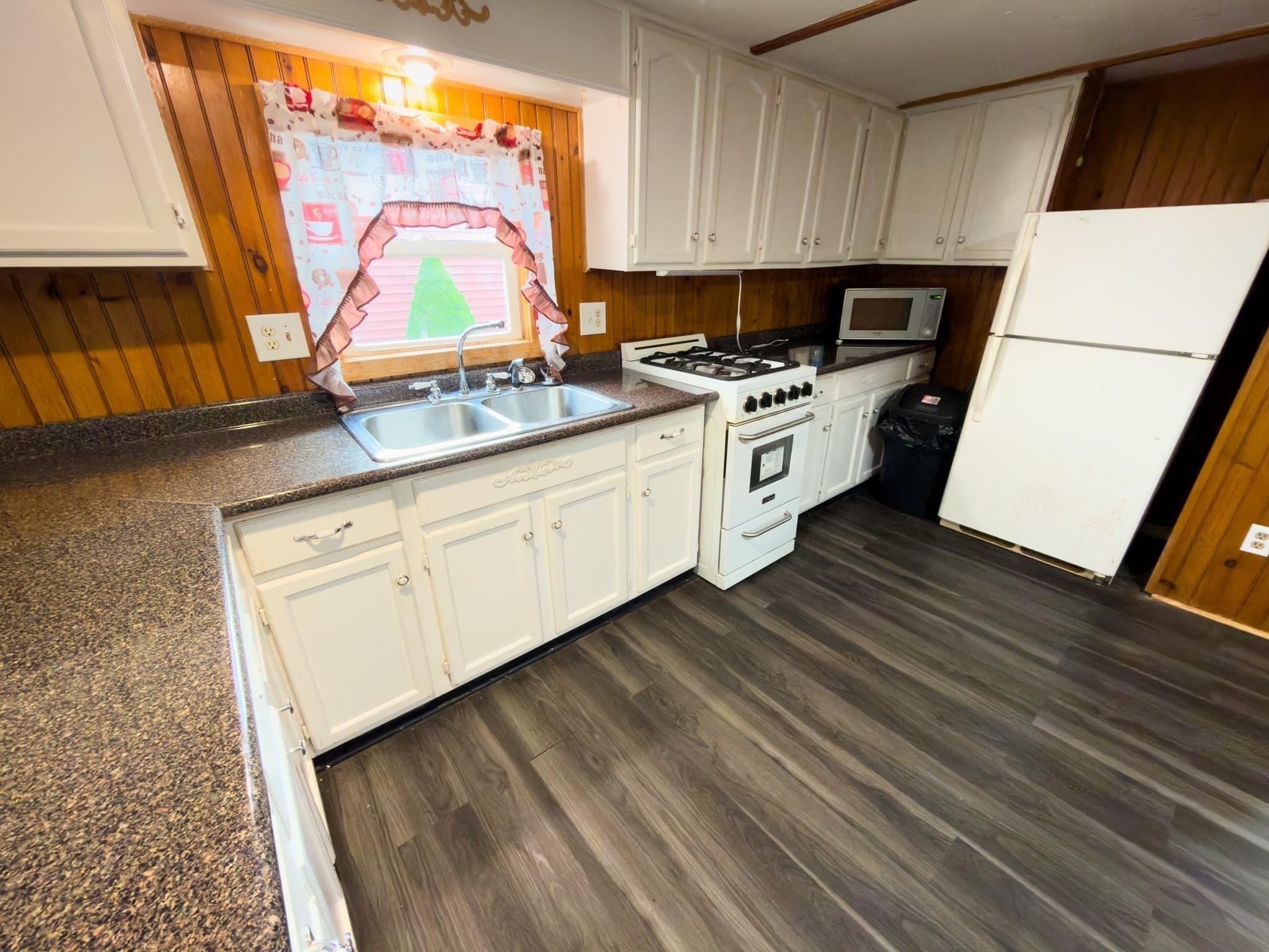 Mobile Home at 3030 Cranberry Highway # 3, Wareham MA 02538, Wareham, photo 6 of 11