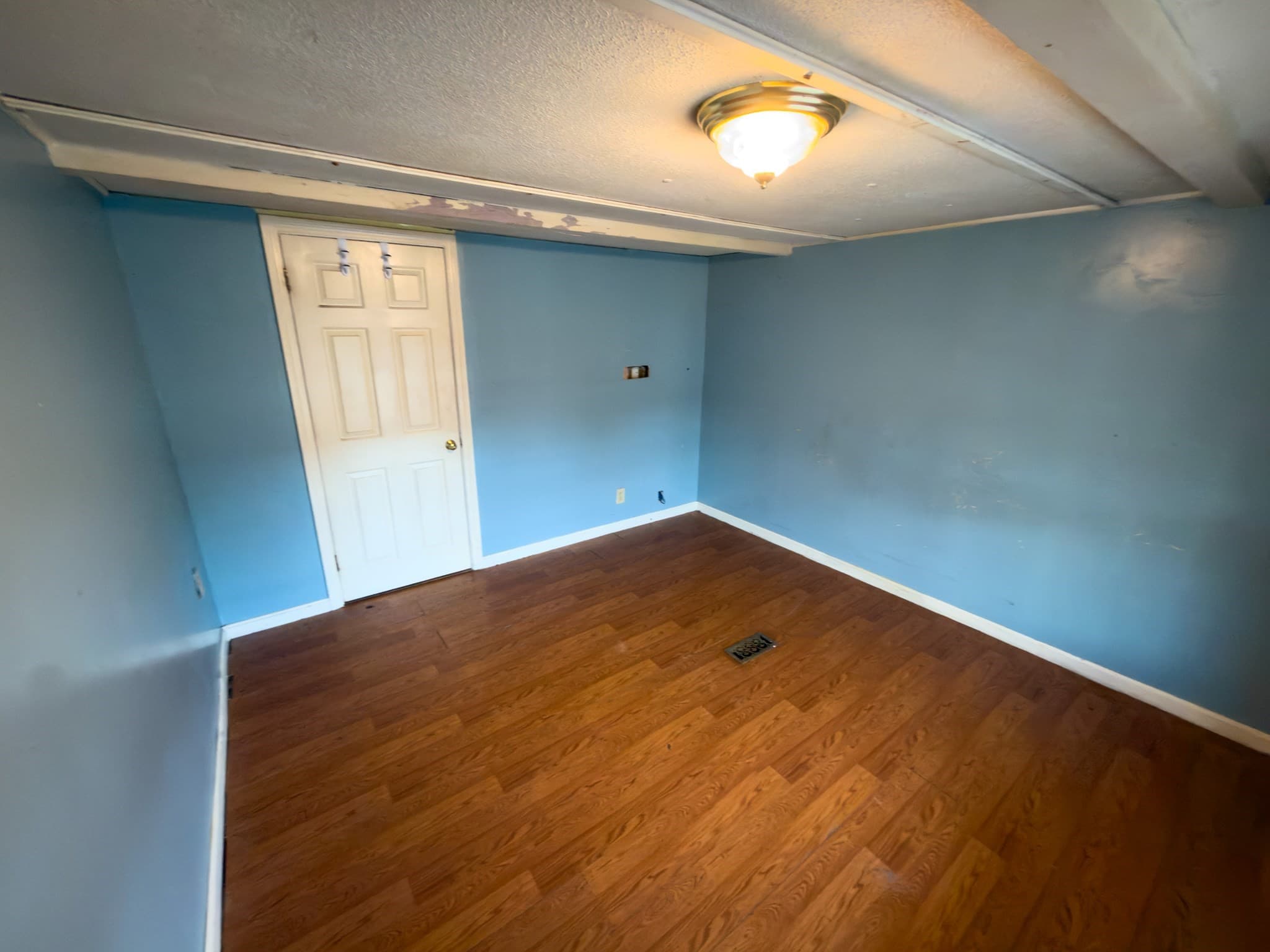 Mobile Home at 3030 Cranberry Highway # 3, Wareham MA 02538, Wareham, photo 9 of 11