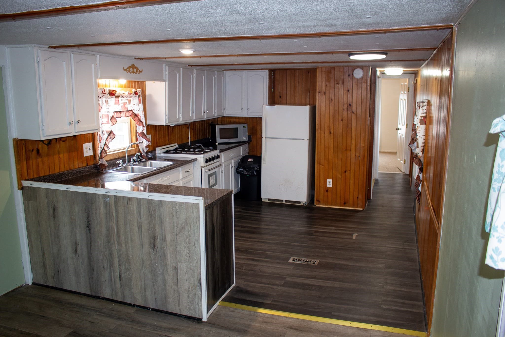 Mobile Home at 3030 Cranberry Highway # 3, Wareham MA 02538, Wareham, photo 4 of 11