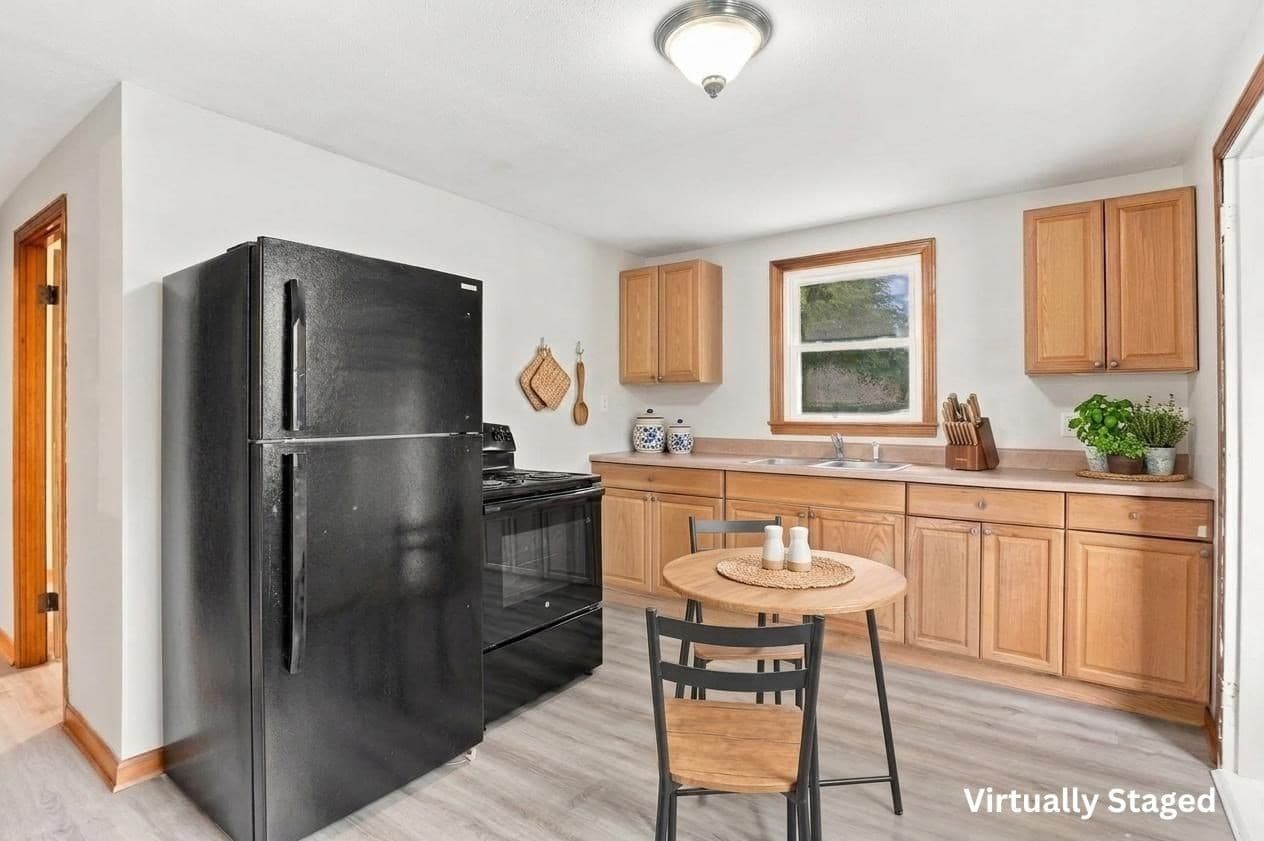 3 Family at 98 Kenberma Road, Worcester MA 01604, Worcester, photo 9 of 41