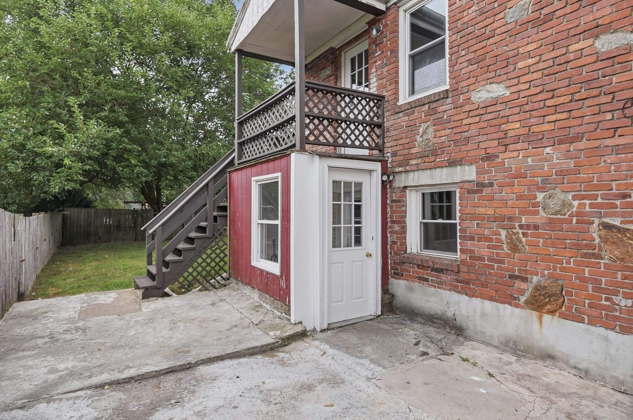 3 Family at 98 Kenberma Road, Worcester MA 01604, Worcester, photo 38 of 41