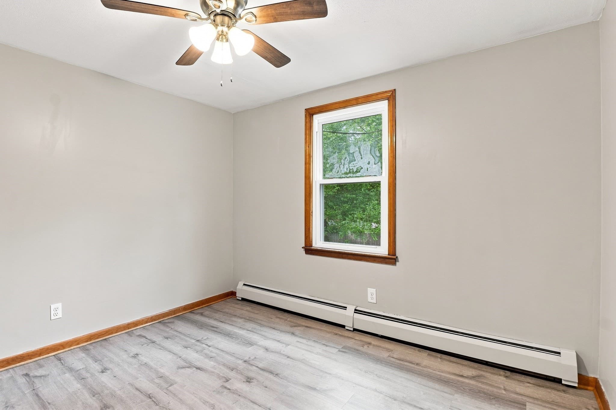 3 Family at 98 Kenberma Road, Worcester MA 01604, Worcester, photo 11 of 41