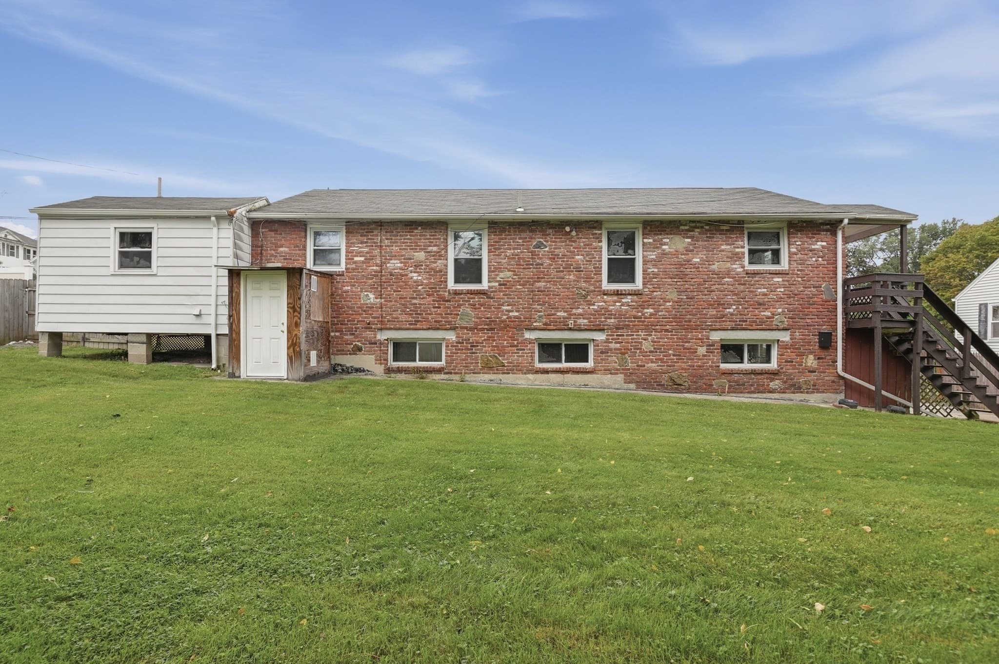 3 Family at 98 Kenberma Road, Worcester MA 01604, Worcester, photo 40 of 41