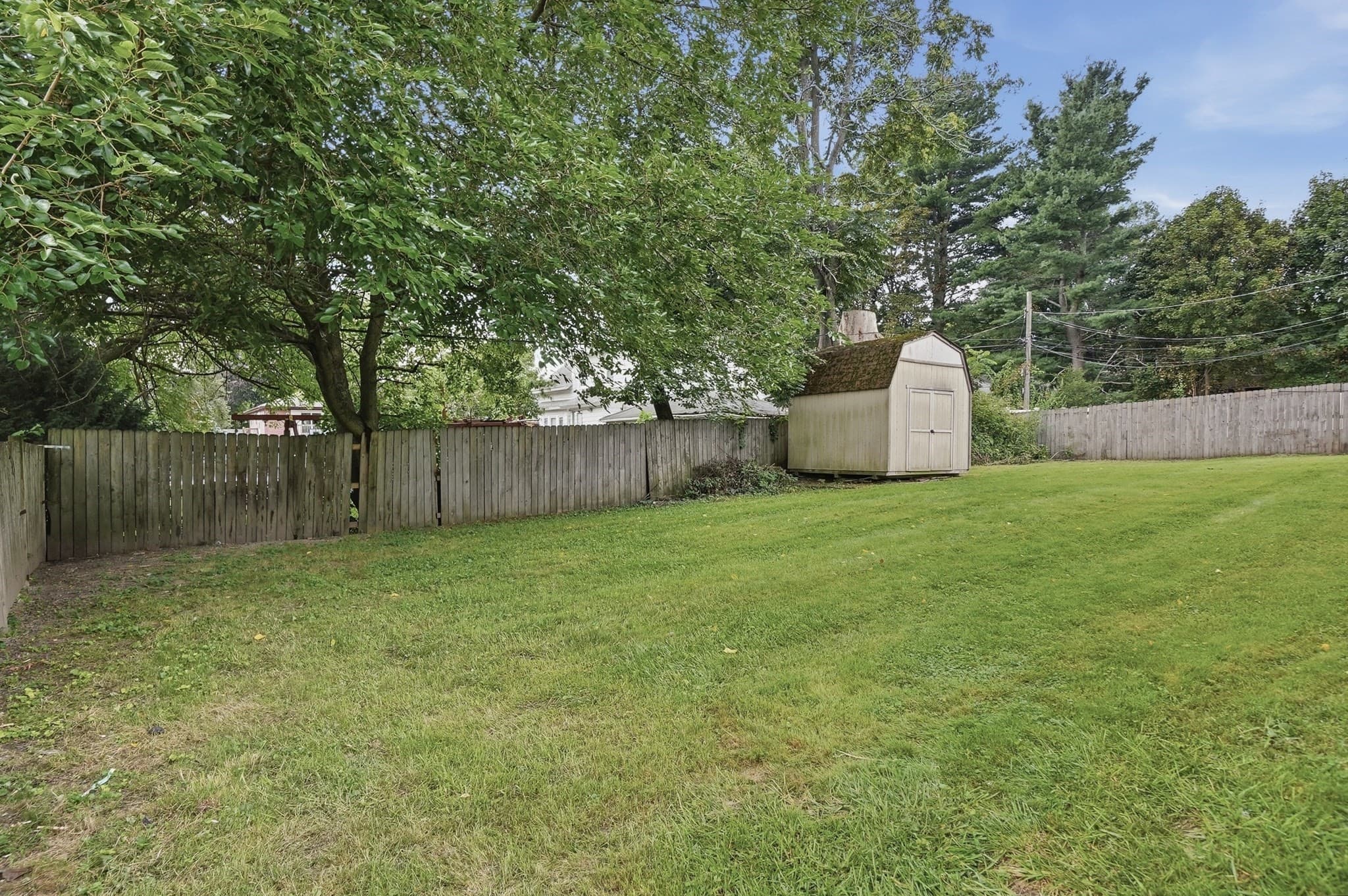 3 Family at 98 Kenberma Road, Worcester MA 01604, Worcester, photo 39 of 41