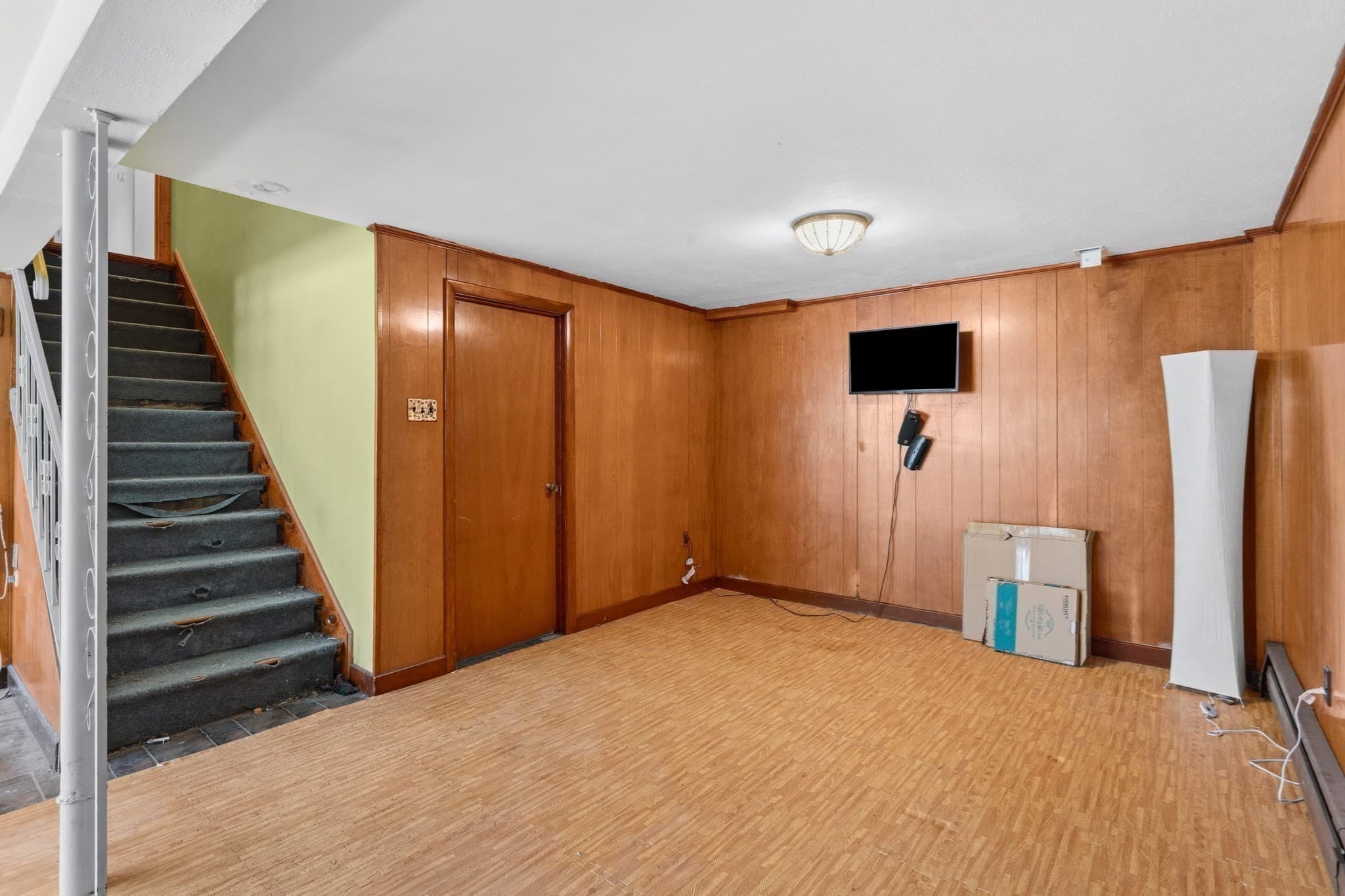 Single Family Residence at 129 Pleasant Valley St, Methuen MA 01844, Methuen, photo 26 of 38