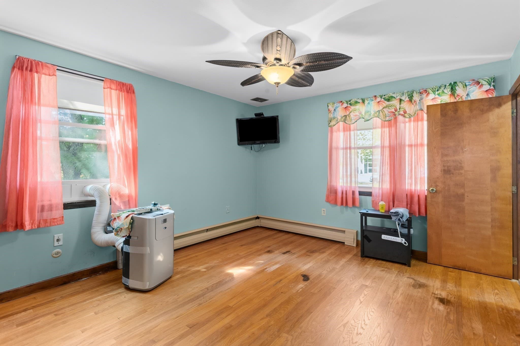 Single Family Residence at 129 Pleasant Valley St, Methuen MA 01844, Methuen, photo 14 of 38