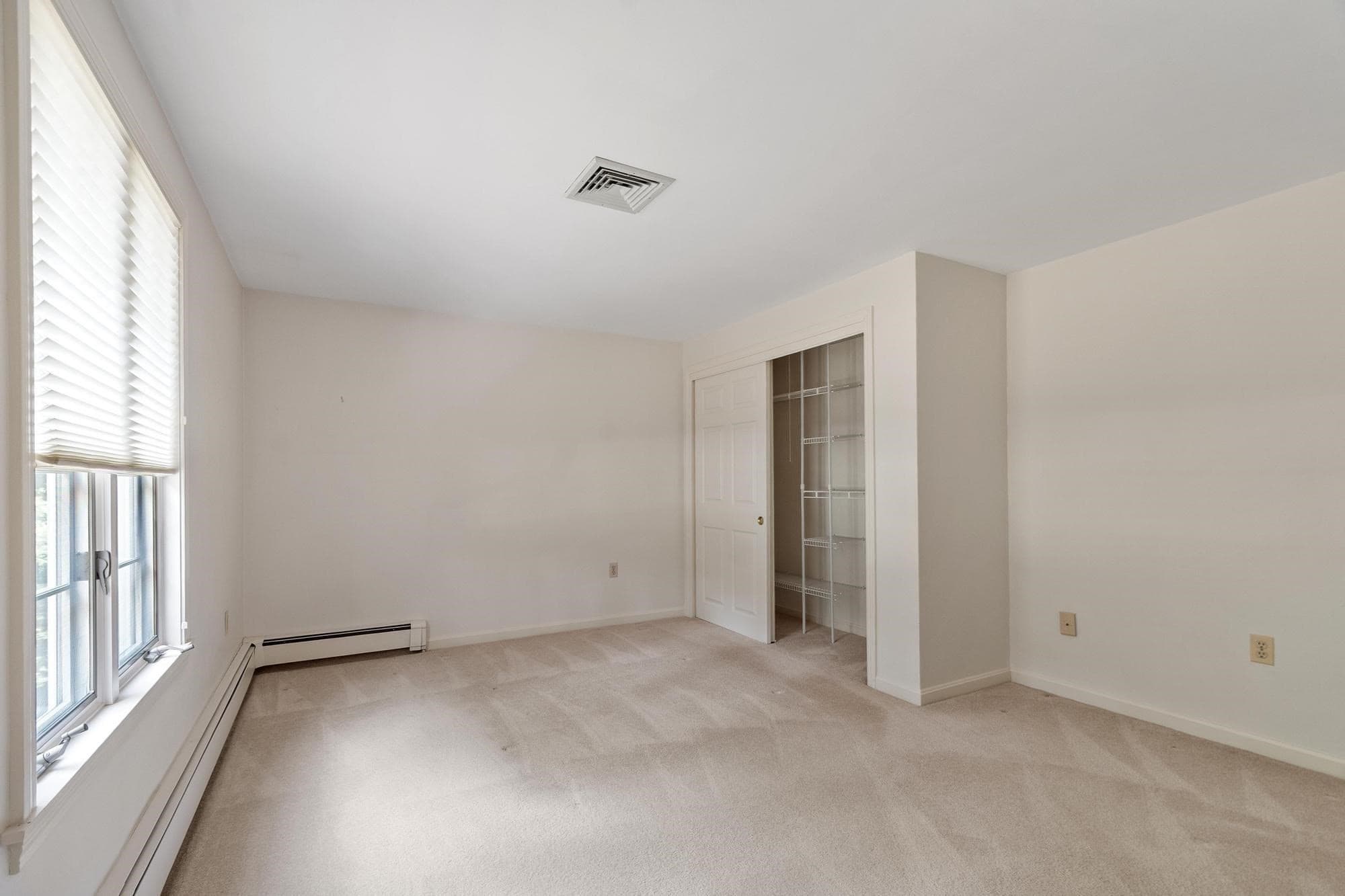 Single Family Residence at 10 Zeus Drive, Chelmsford MA 01824, Chelmsford, photo 22 of 40