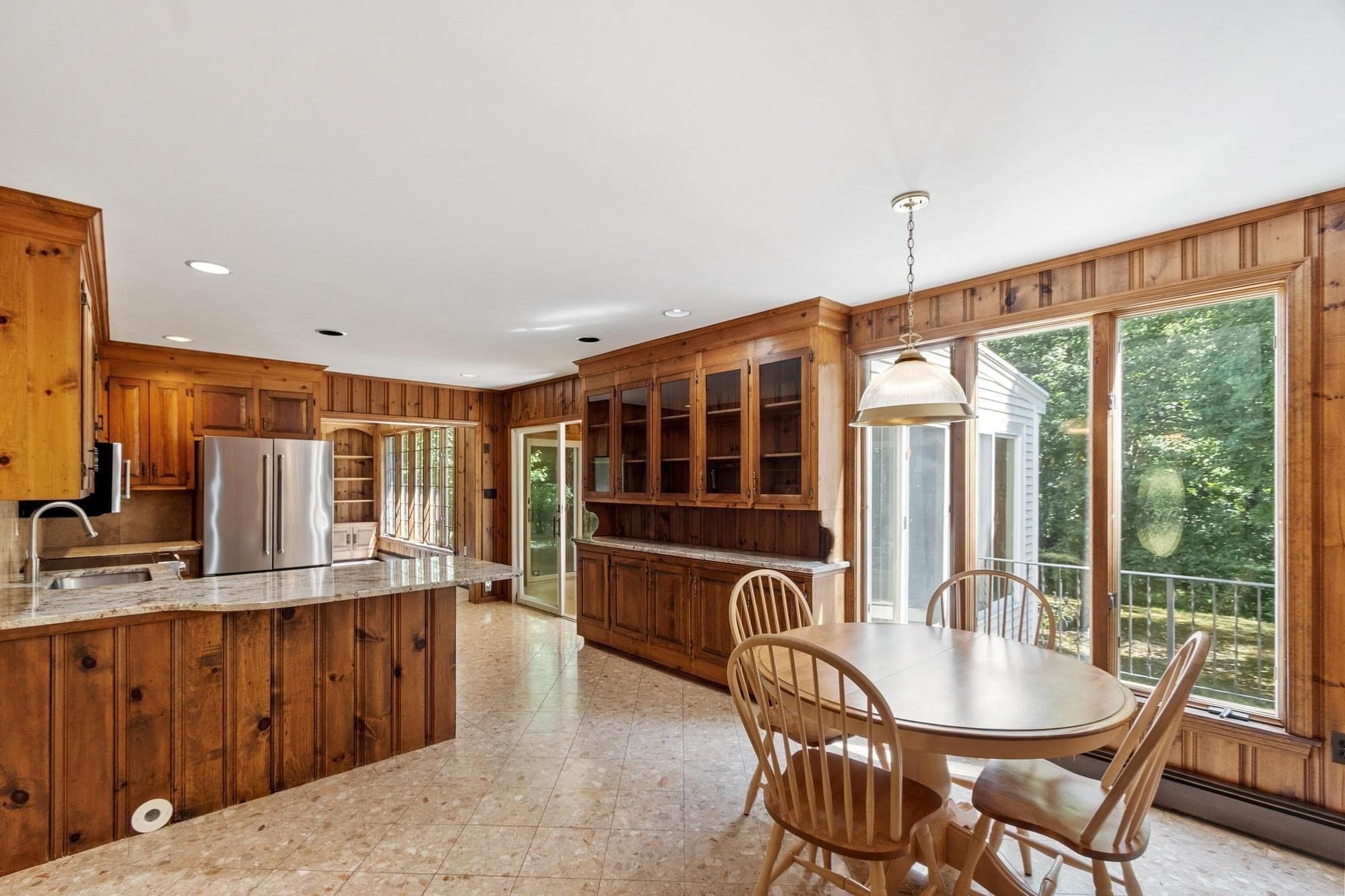 Single Family Residence at 10 Zeus Drive, Chelmsford MA 01824, Chelmsford, photo 11 of 40