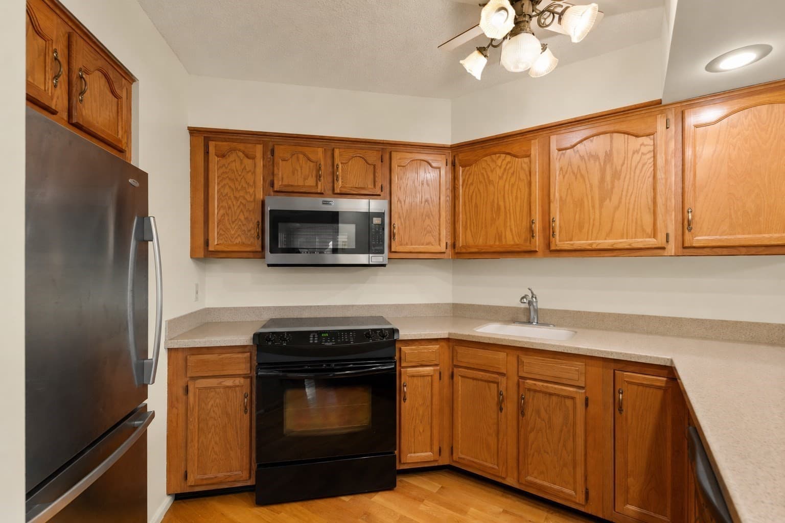 Condominium at 81 Clear Pond Drive # 81, Walpole MA 02081, Walpole, photo 11 of 41