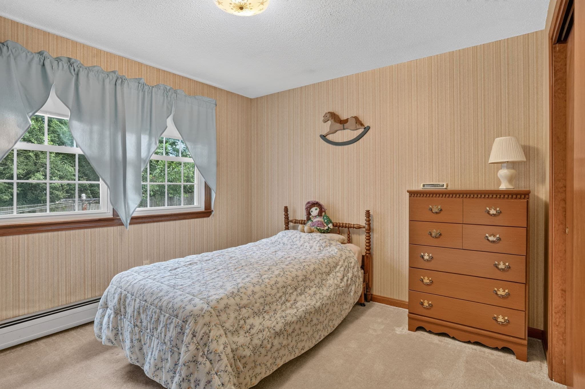 Single Family Residence at 1025 Cherokee St, New Bedford MA 02745, New Bedford, photo 16 of 33