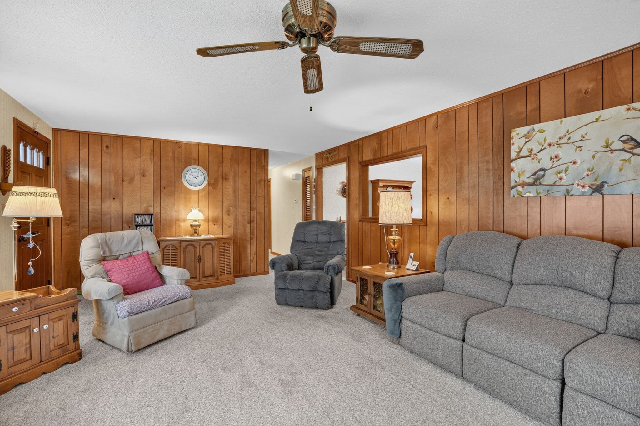 Single Family Residence at 1025 Cherokee St, New Bedford MA 02745, New Bedford, photo 5 of 33