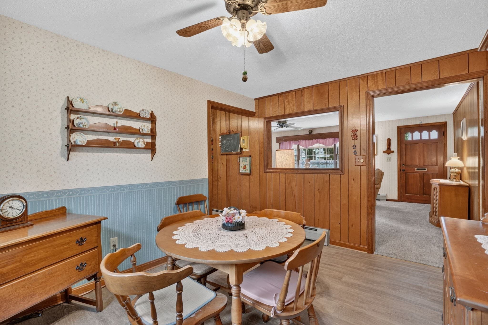 Single Family Residence at 1025 Cherokee St, New Bedford MA 02745, New Bedford, photo 9 of 33