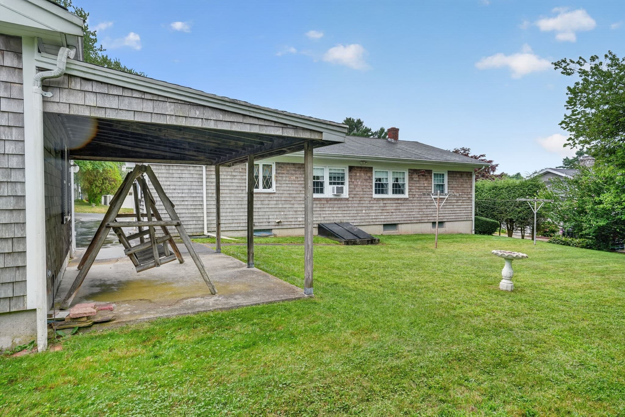 Single Family Residence at 1025 Cherokee St, New Bedford MA 02745, New Bedford, photo 31 of 33