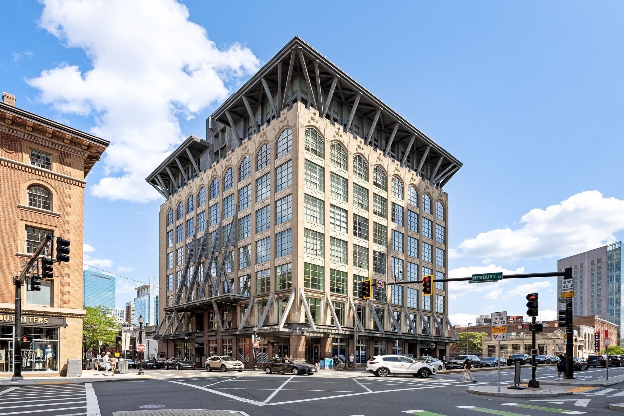 Condominium at 360 Newbury St # 402, Boston MA 02115, photo 2 of 32
