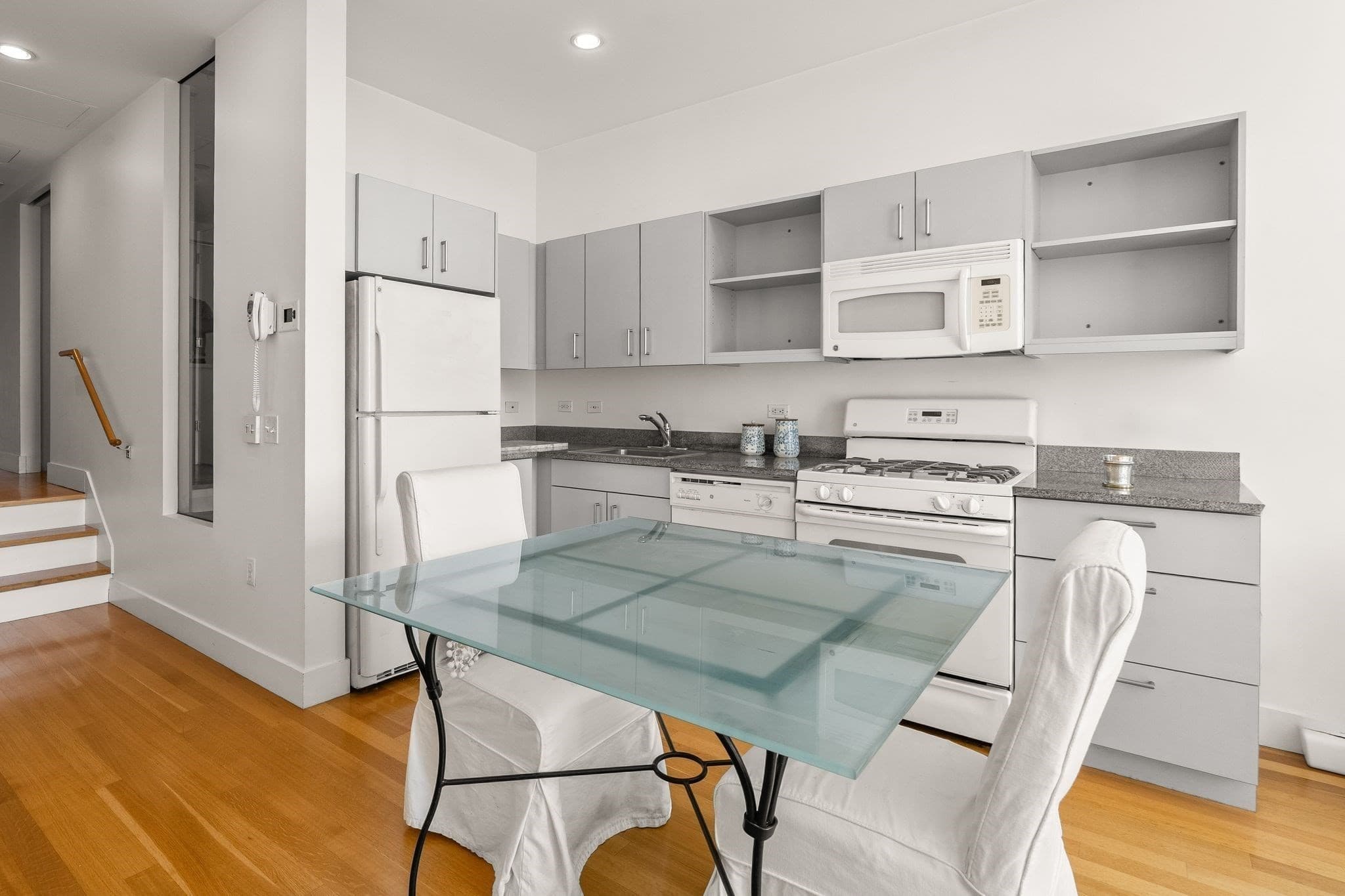Condominium at 360 Newbury St # 402, Boston MA 02115, photo 13 of 32