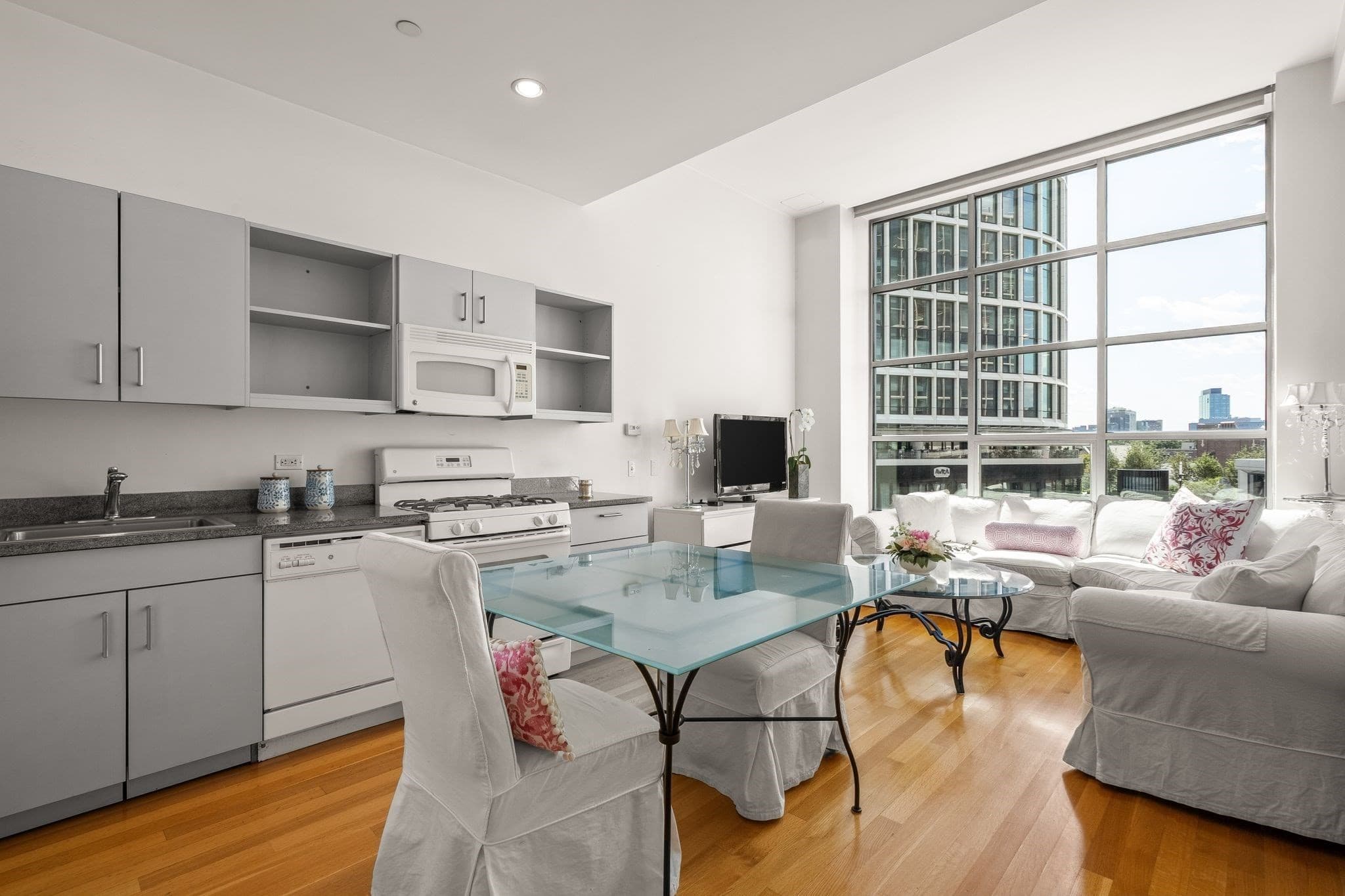 Condominium at 360 Newbury St # 402, Boston MA 02115, photo 12 of 32