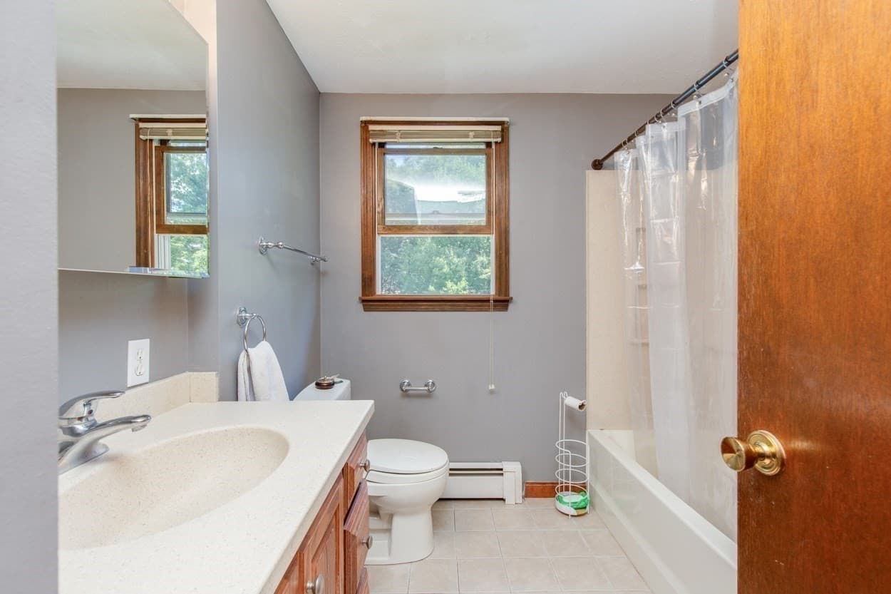 Single Family Residence at 21 Partridge Road, Dracut MA 01826, Dracut, photo 23 of 40