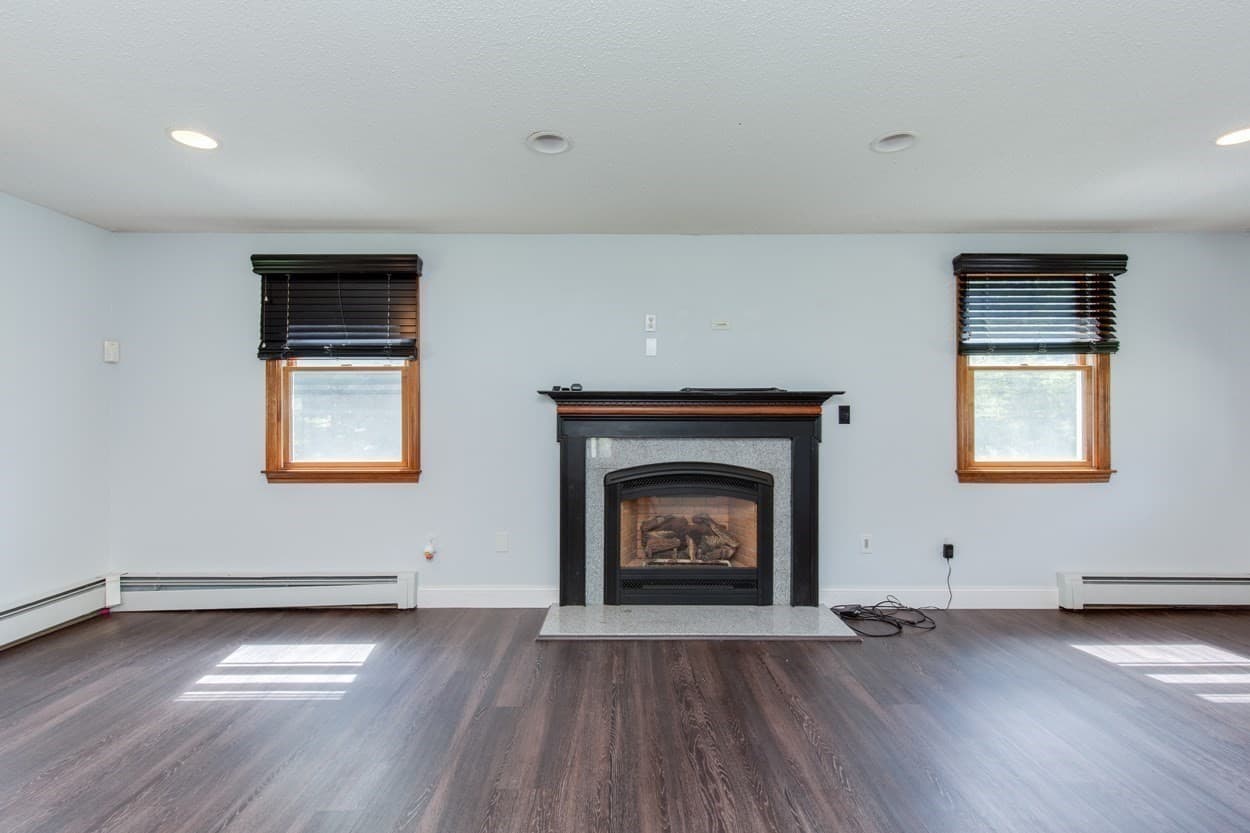 Single Family Residence at 21 Partridge Road, Dracut MA 01826, Dracut, photo 9 of 40
