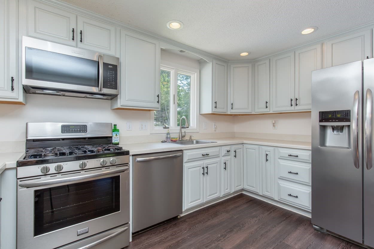 Single Family Residence at 21 Partridge Road, Dracut MA 01826, Dracut, photo 4 of 40