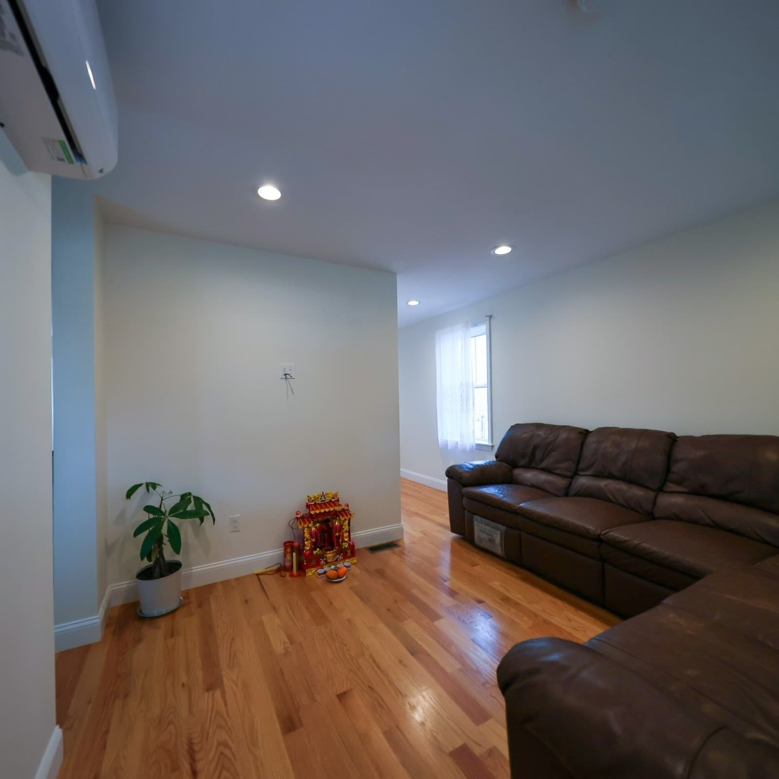 Single Family Residence at 173 Westford St, Lowell MA 01851, Lowell, photo 6 of 40
