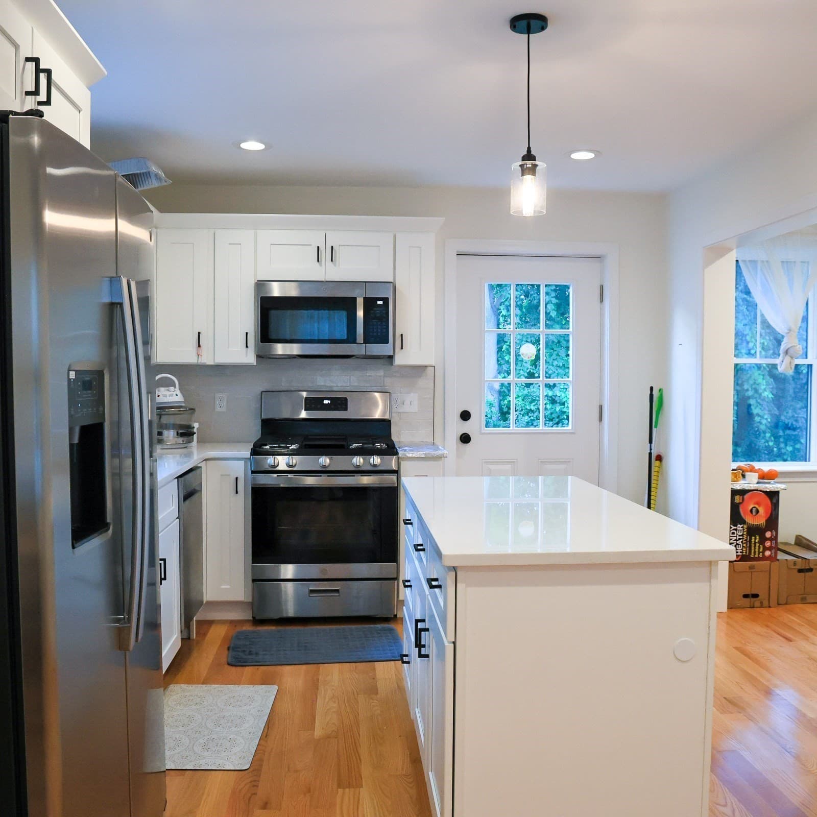 Single Family Residence at 173 Westford St, Lowell MA 01851, Lowell, photo 12 of 40