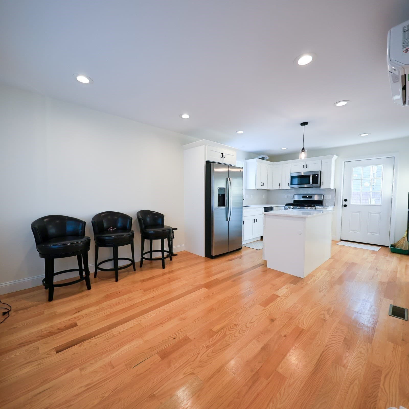 Single Family Residence at 173 Westford St, Lowell MA 01851, Lowell, photo 7 of 40