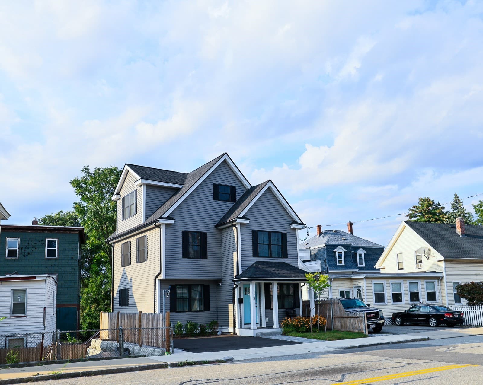 Single Family Residence at 173 Westford St, Lowell MA 01851, Lowell, photo 4 of 40