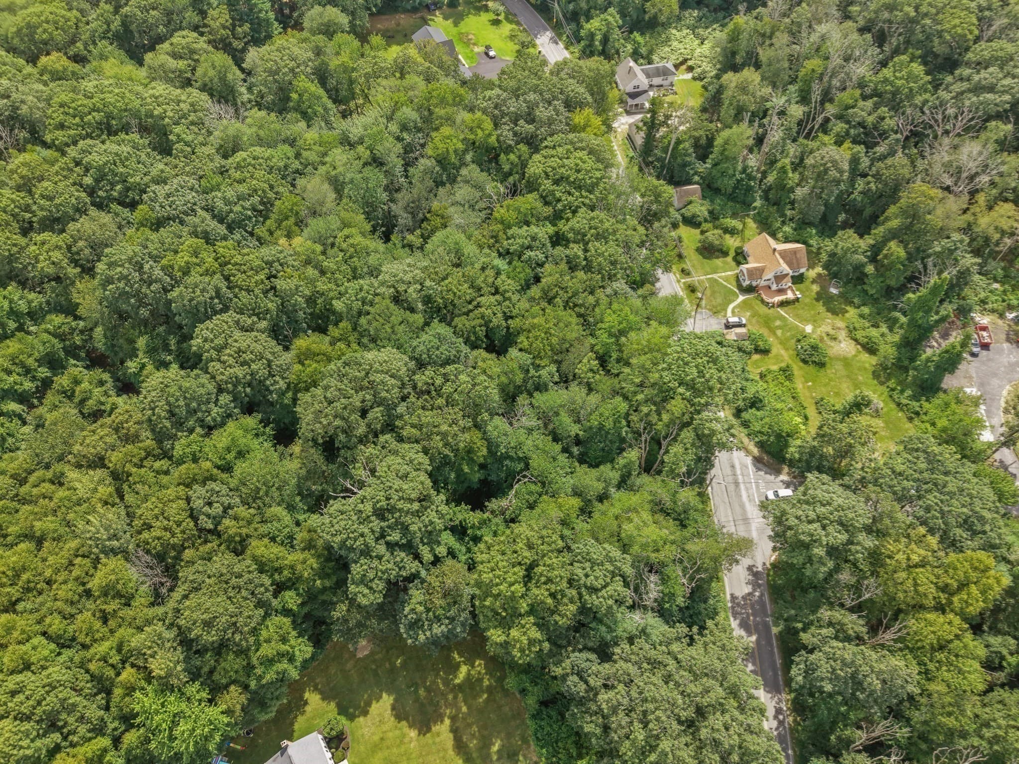 Residential at 522 Chestnut Hill, Millville MA 01529, Millville, photo 12 of 23