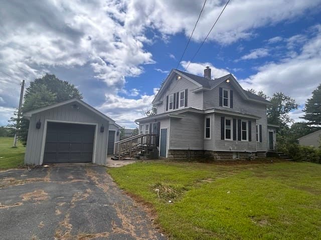Single Family Residence at 163 Morgan St, South Hadley MA 01075, South Hadley, photo 2 of 22