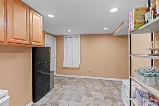 4 Family at 847 Pearl St, Brockton MA 02301, Brockton, photo 29 of 42